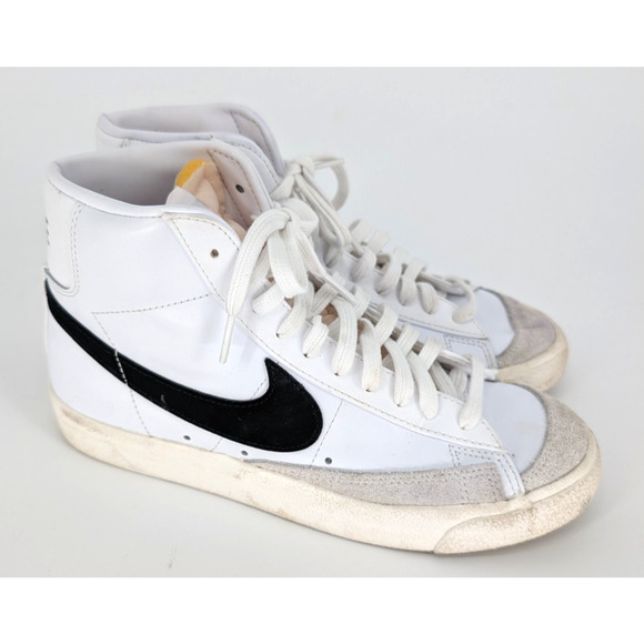 Nike Womens Blazer Mid 77 Next Nature White Black Retro Athletic Sneakers Size 9 - Picture 1 of 9